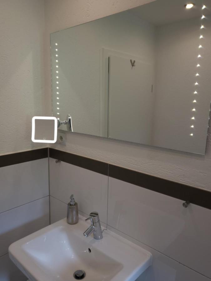 Ferienwohnung Saturn Mülheim an der Ruhr Eksteriør billede